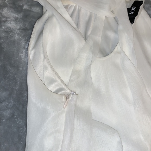 White Ruffle Halter Top - Picture 4 of 4